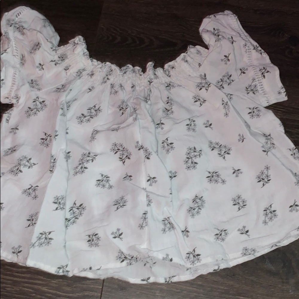 cropped off the shoulder tee